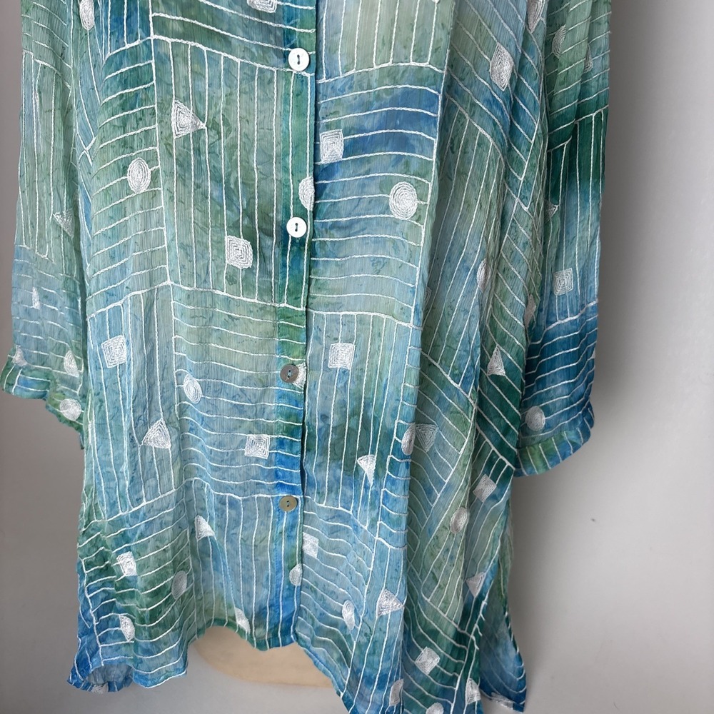 Ali Miles Women's Sz 1X Button up Tunic Top Green Blue Geometric Artsy sheer - Picture 3 of 11